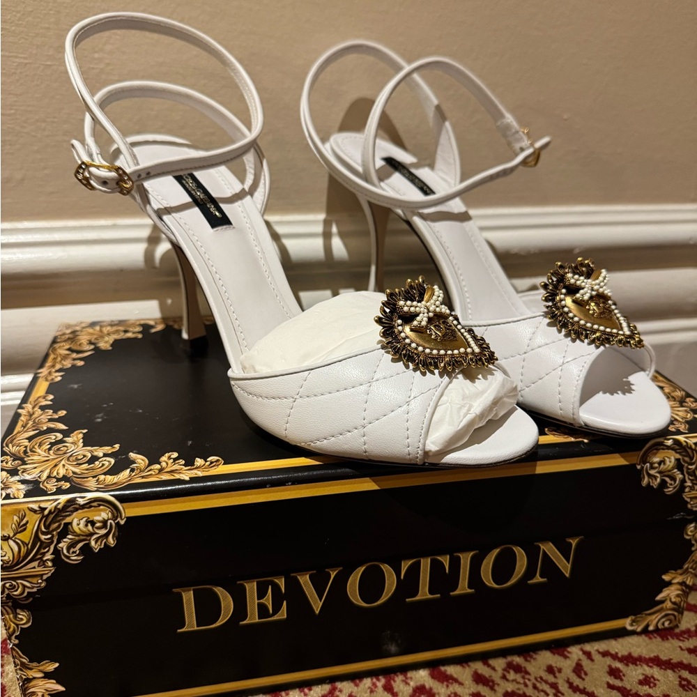 Dolce & Gabbana Black and Gold Heels